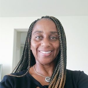 Meet your Posher, Kelli